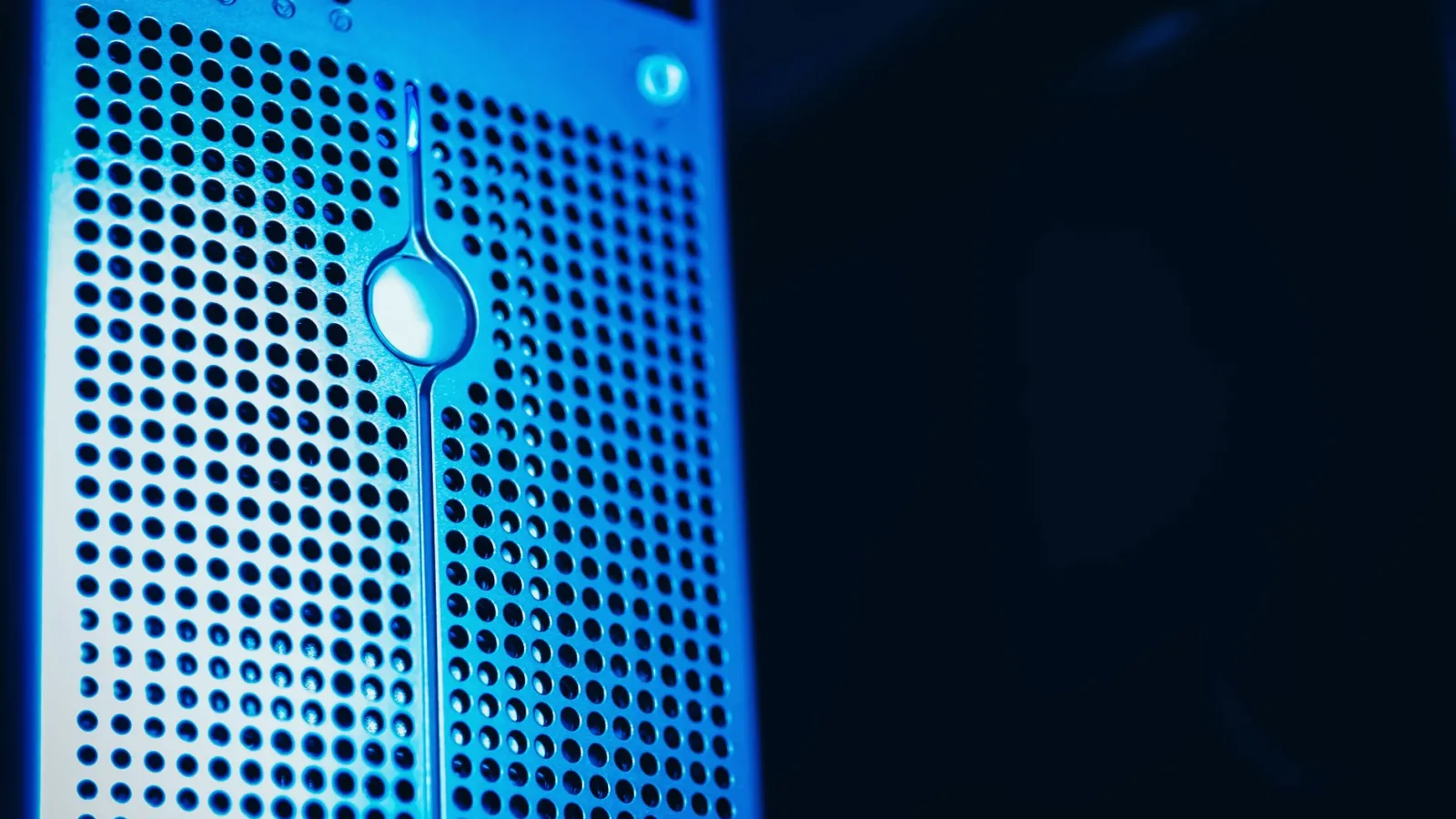 Corporate IT Workloads Move Off Premises For First Time, Survey Finds