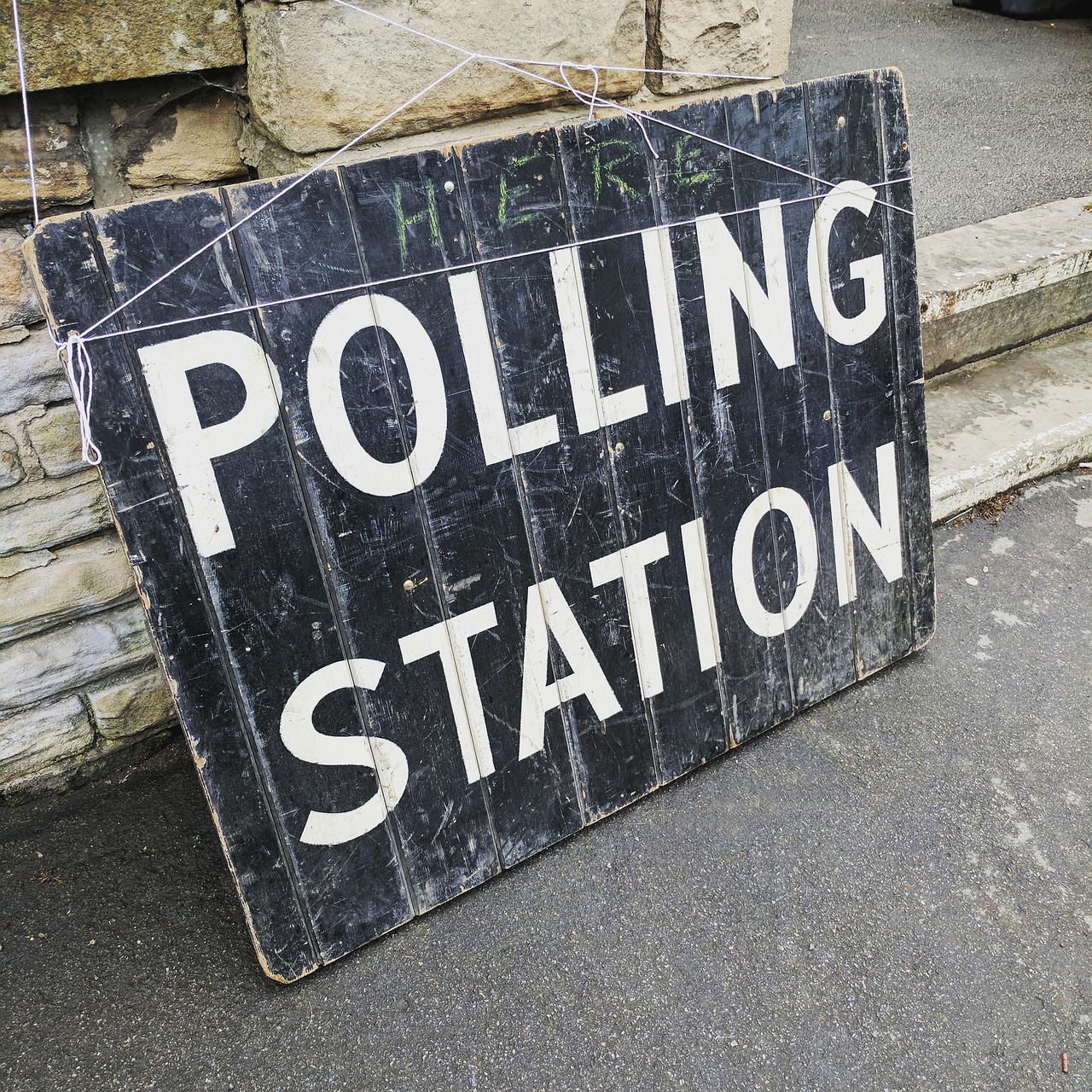 Parties Set By?Election Slates as HS2 Cost Estimate Rises to £102.7bn