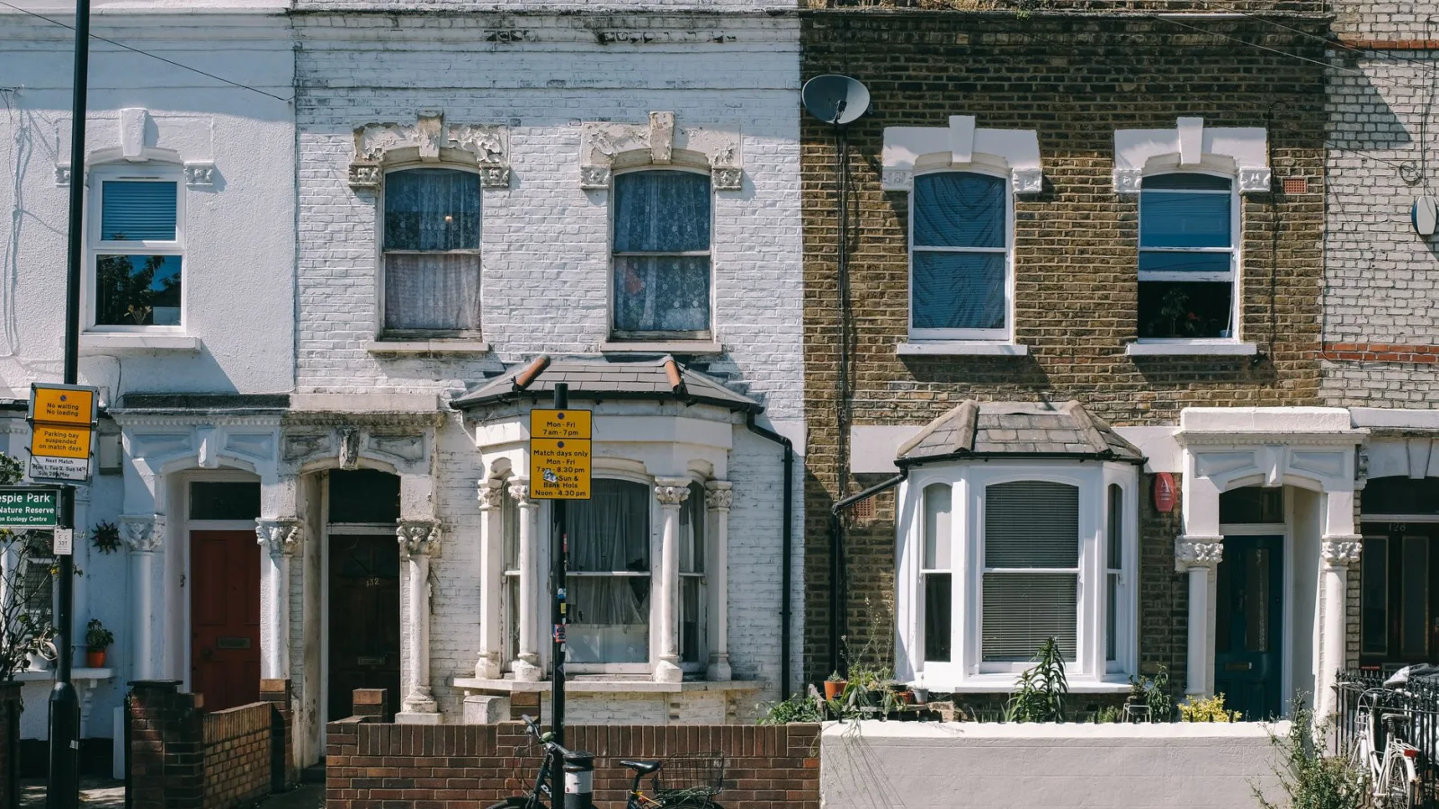 Half of UK homes taking longer to sell as mortgage market volatility persists